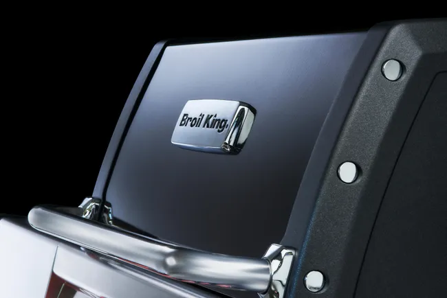 Barbacoa de gas BROIL KING Regal Q 490 Ir de 6 quemadores y 22 kw de potencia recomendado para más de 10 personas