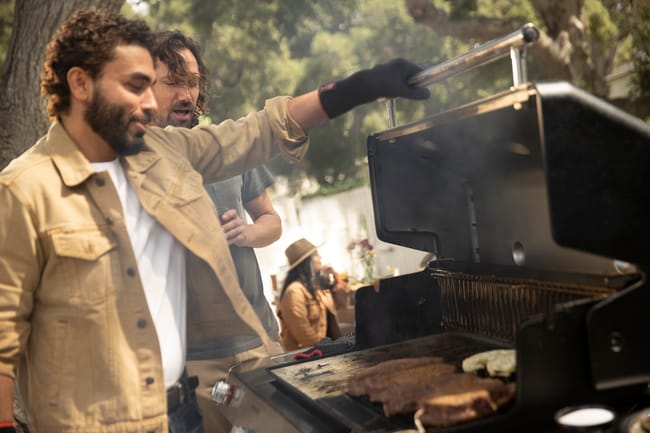 Barbacoa de gas WEBER Genesis EPX-435 de 6 quemadores y 14.1 kW de potencia